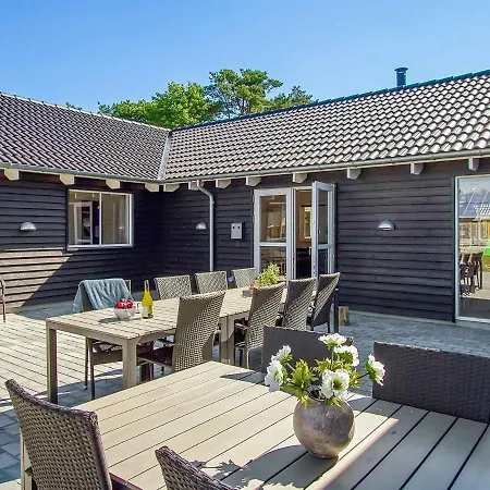 20 Person In Frederiksv Rk *